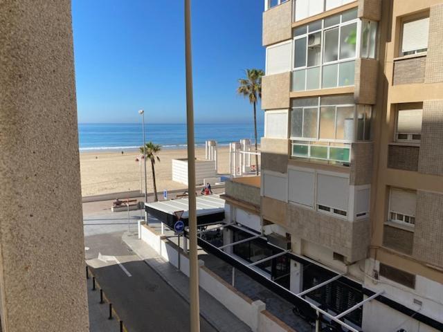 Apartamentos Turisticos Imar Cadiz Exterior photo